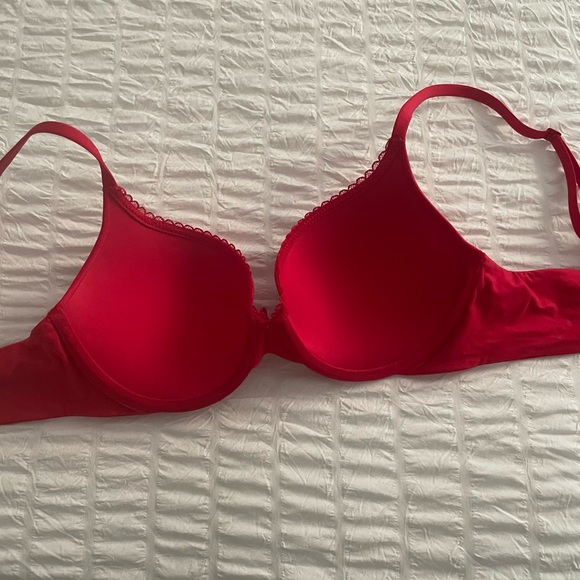 BODY BY VICTORIA Perfect Shape Push-Up Smooth Bra Red - Picture 2 of 4